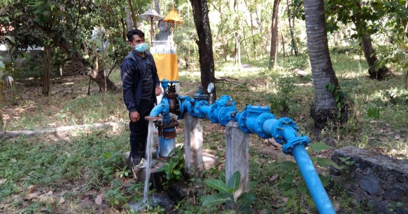 Bangun Sumur Bor, Akses Air Bersih Tiga Dusun di Sambirenteng Terpenuhi