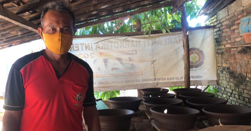 Upacara Yadnya Dibatasi, Produksi Gerabah Menurun