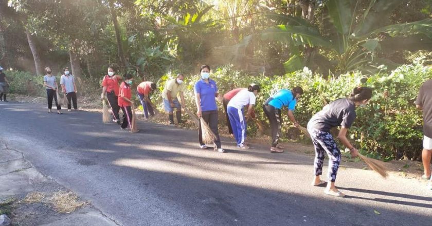 Sambut Hut Kemerdekaan Ri ke 76, Pemdes Nagasepaha Lakukan Gotong Royong