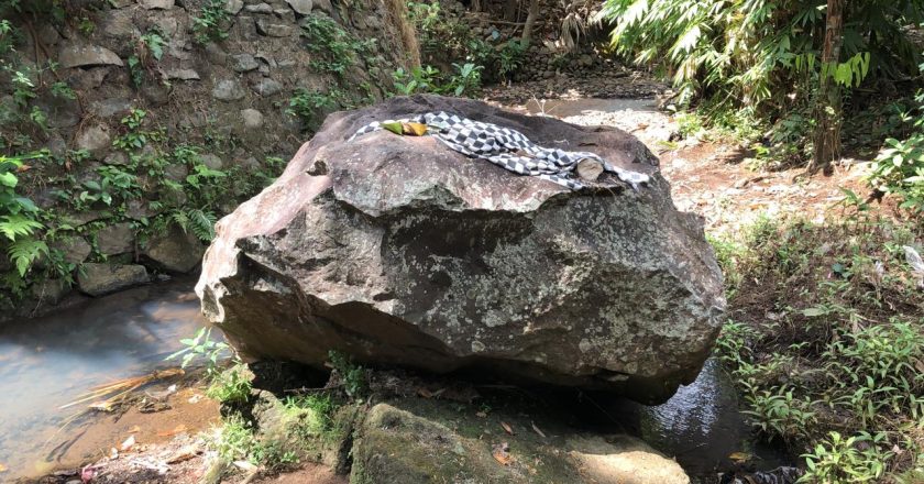 Unik “Batu Kramat” yang Diyakini Masyarakat Desa Nagasepaha