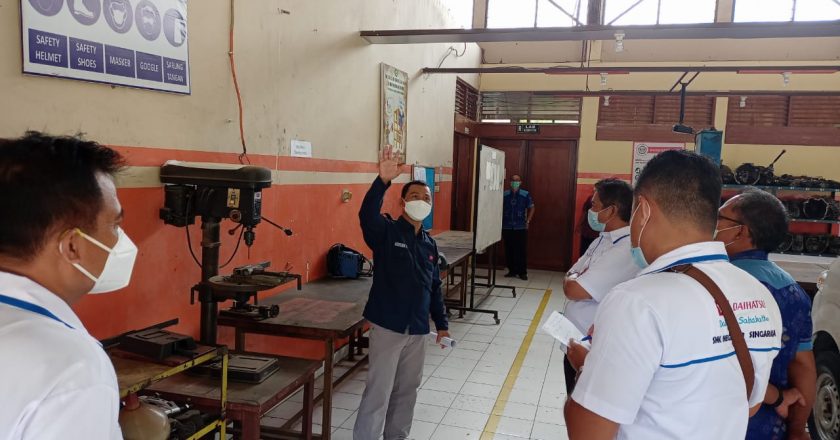 Sesuaikan Kompetensi Siswa di Dunia Industri, STEMSI Adaptasi Kurikulum Daihatsu