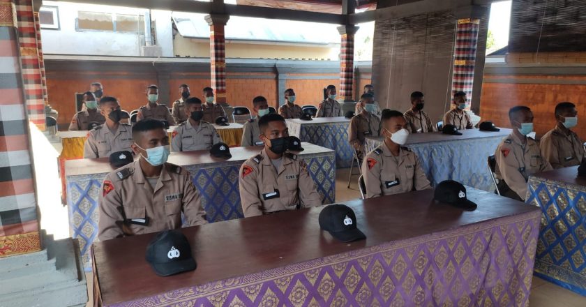 Kelian Desa Adat Buleleng Kenalkan Konsep 5331 pada Siswa SPN