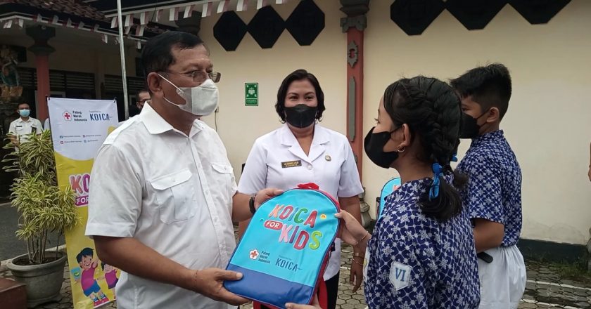 Kolaborasi Koica dan PMI, Salurkan Media Edukasi