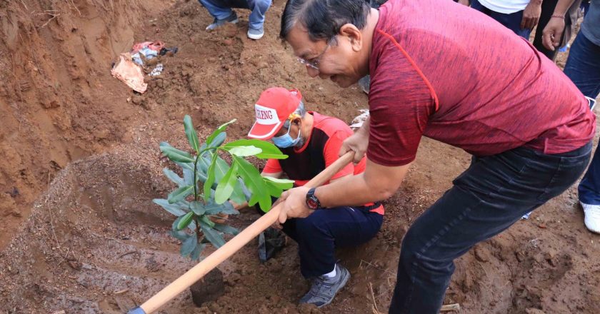Perindah Setra, Desa Adat Buleleng Kembali lakukan Penanaman Pohon
