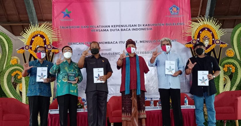 Perpusnas dan Gol A Gong Safari Literasi ke Buleleng