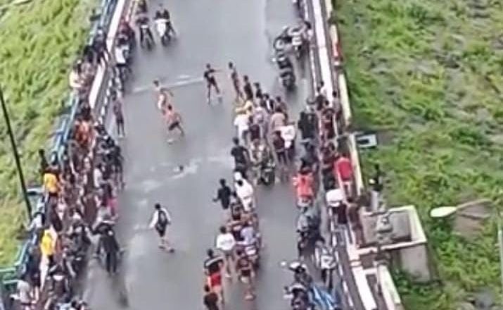 Cinta Segitiga, Pelajar SMK Duel di Bendungan Titab