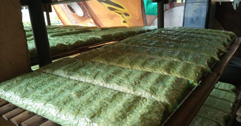 Harga Kedelai Melonjak, Produsen Tempe Kurangi Produksi