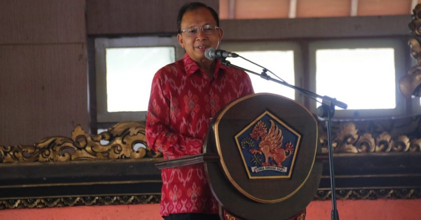 Gubernur Koster Janjikan Renov Gedung PWI Bali Tahun 2023