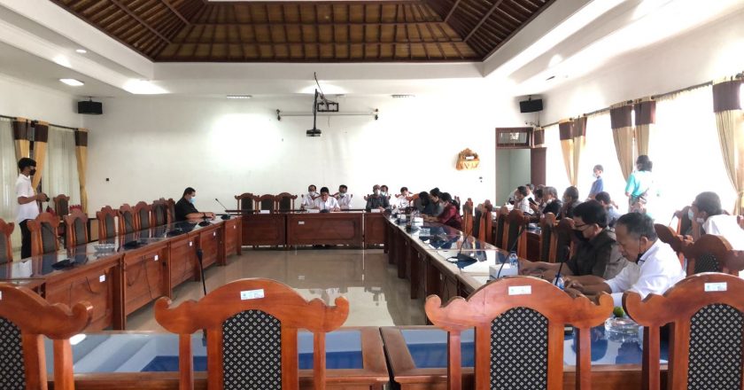 DPRD Buleleng Kembali Tetapkan Pimpinan AKD