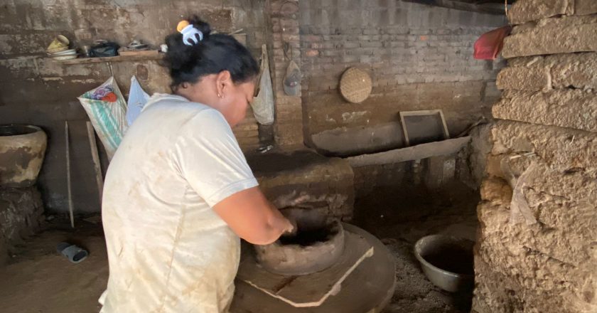 Andalkan Pasar Lokal, Perajin Gerabah Banyuning Tetap Eksis