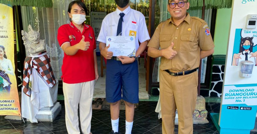 Spenfour Raih Juara Dua dalam Lomba Kimia Tingkat Nasional