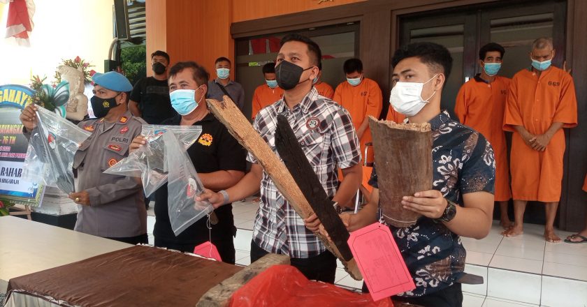 Julahgate, Polisi Bekuk Dalang Pembakaran Rumah Penggarap