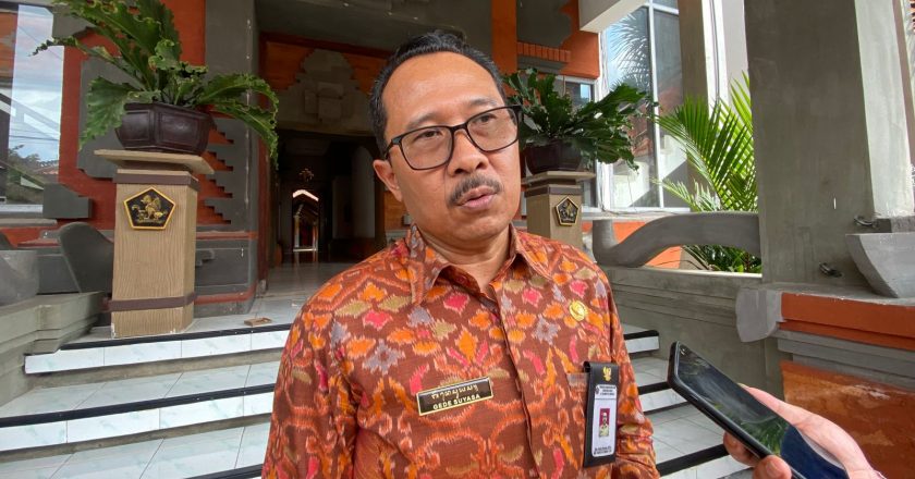 Pemkab Buleleng Cairkan Gaji ke 13