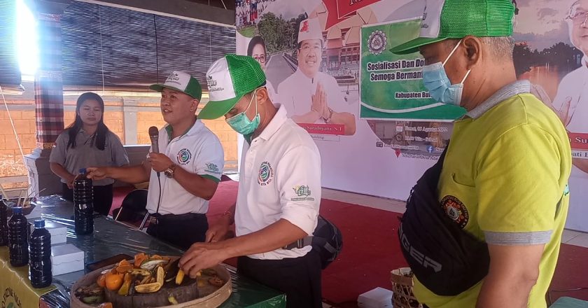 Desa Adat Buleleng Gelar Pelatihan Eco-Enzym