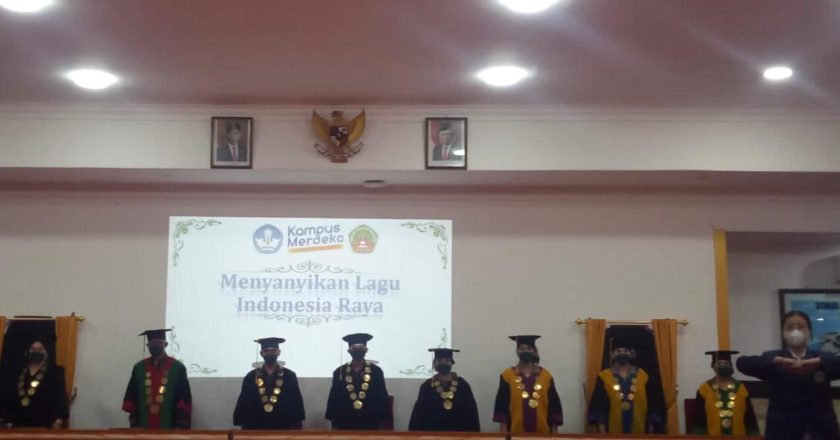 Stikes Buleleng Lepas Ratusan Wisudawan