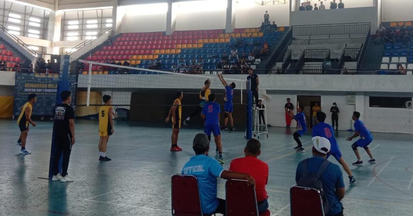 Belasan Tim Ikuti Kejuaraan Bola Voli Rektor Cup 1 Undiksha