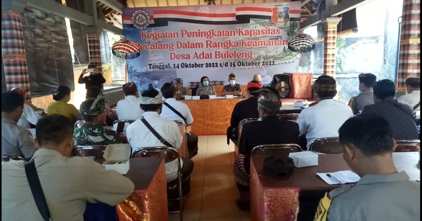 Tingkatkan Keamanan, Desa Adat Buleleng Gelar Sosialisasi Sipandu Beradat