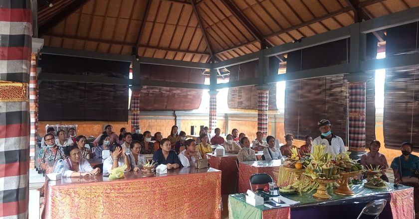 Samakan Presepsi, Pakis Desa Adat Buleleng Gelar Pelatihan Banten Otonan