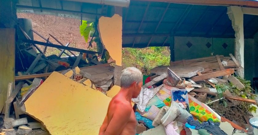 Asik Membuat Kolak, Rumah Lansia Di Kaliasem Diterjang Longsor