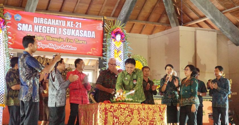 HUT ke-21, SMA N 1 Sukasada Bertekad Kembangkan Program Unggulan