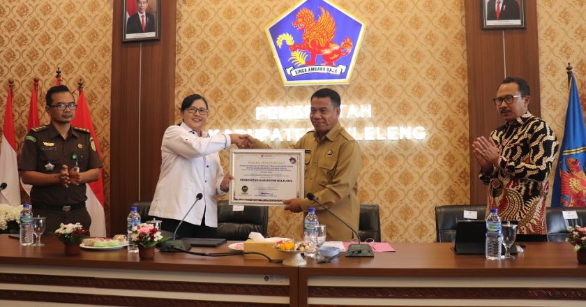 Pemkab Buleleng Raih Penghargaan Opini Pengawasan Pelayanan Publik