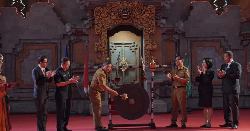 Monarch Singaraja Optimis Cetak SDM Berdaya Saing di Dunia Kerja