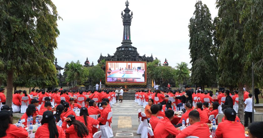 PJ Gubernur Lepas Atlet PON Bali Ketua Kontingen Tegaskan “Siap tempur”