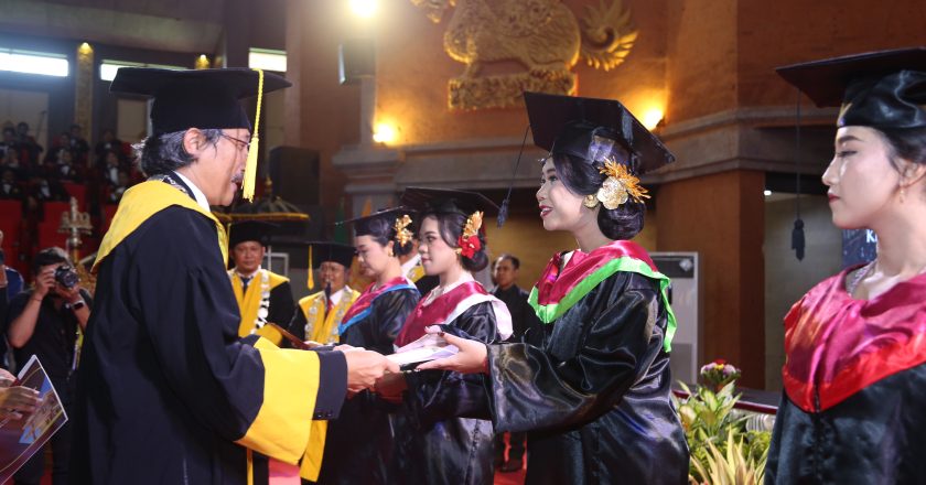 Lulusan STAHN Mpu Kuturan Diharapkan Jadi Penggerak Perubahan di Era Digital