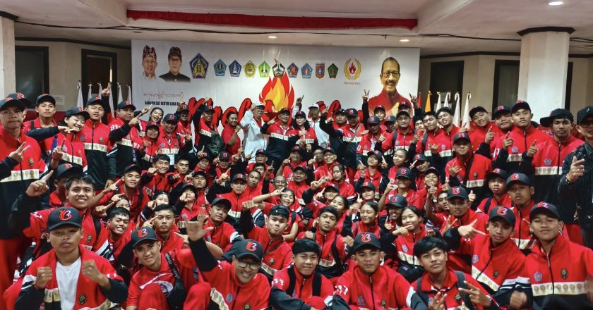 Kendati Hujan, Kontingen 911 Gemuruhkan Stadion Ngurah Rai Pada Pembukaan Porprov 2025