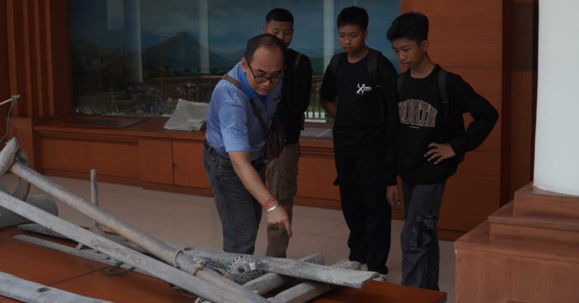 Wujudkan pembelajaran bermakna di luar kelas Siswa SMPN 8 Singaraja diajak Jelajah Museum
