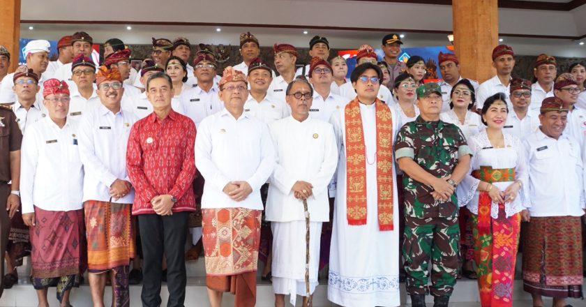 Sejumlah Pejabat Baru Pemkab Buleleng Dimutasi