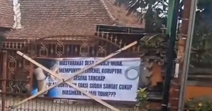 Sudaji Gate, Kantor Desa Disegel Warga