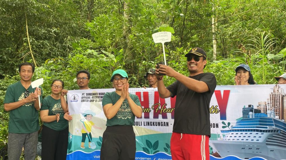 Cinta Lingkungan, PT Saraswati Manajemen Tanam Ratusan Pohon