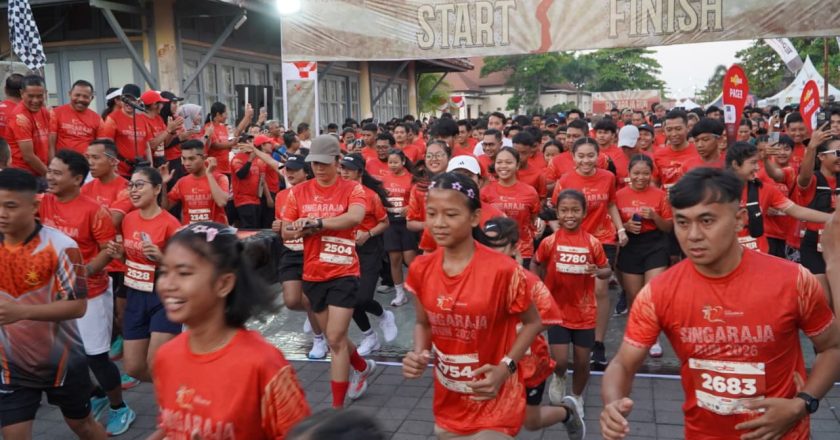 Ribuan Masyarakat Ikuti Singaraja Run 2026