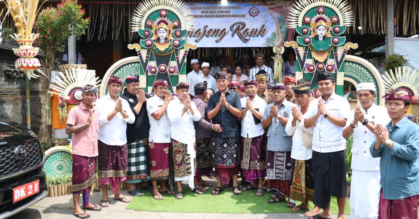 Ringankan Beban Masyarakat, Wabup Supriatna Apresiasi Metatah Massal di Desa Adat Cempaga