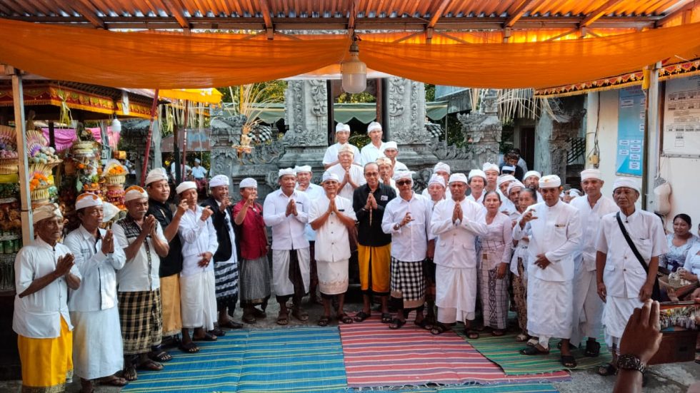 Tarian Puspanjali dan Nelayan Meriahkan Pujawali Dadia Pasek Celagi di Desa Tajun