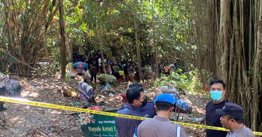 Polisi Lakukan Eksumasi Makam KD Di Setra Sidetapa