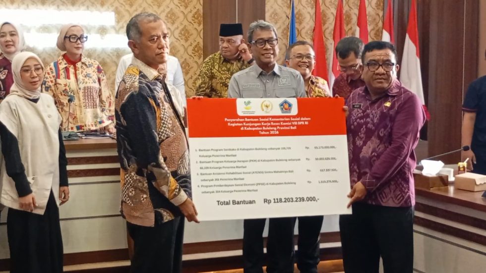 Reses Ke Buleleng, Bantuan Sosial Ratusan Miliar Disalurkan       