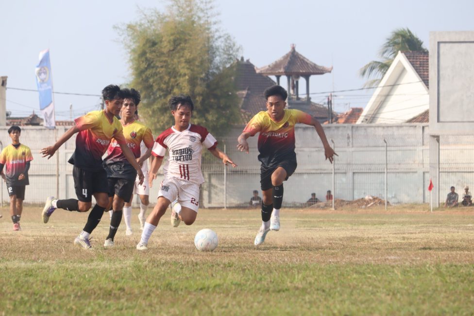 Laga Pembuka Bupati Cup Disambut Hujan Gol